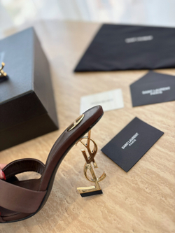 Saint Laurent Mules