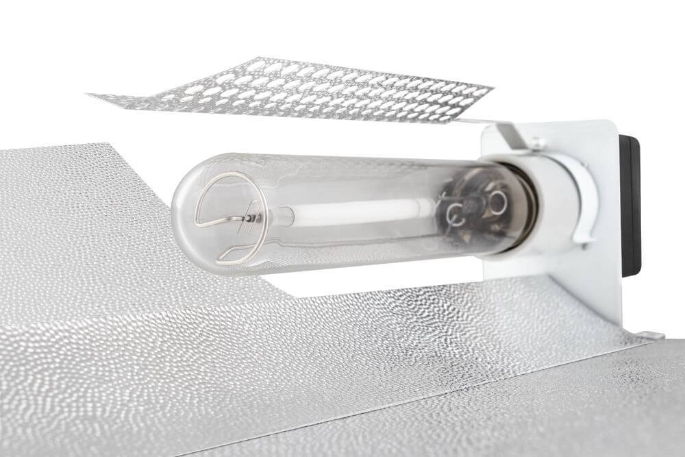 Рефлектор Garden Highpro PEARLPRO XL с керамическим патроном E40 и рассеивателем  и лампой