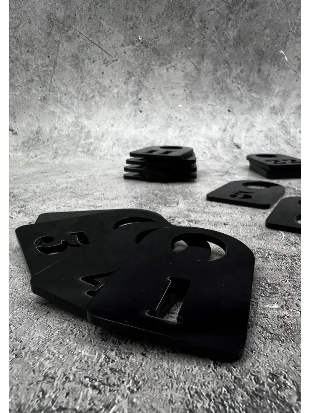 Номерки для гардероба прорезные