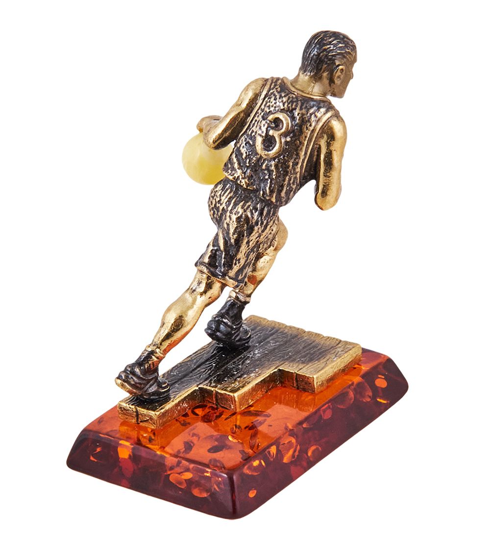 Народные промыслы AM-3717 Фигурка «Баскетболист» (латунь, янтарь)