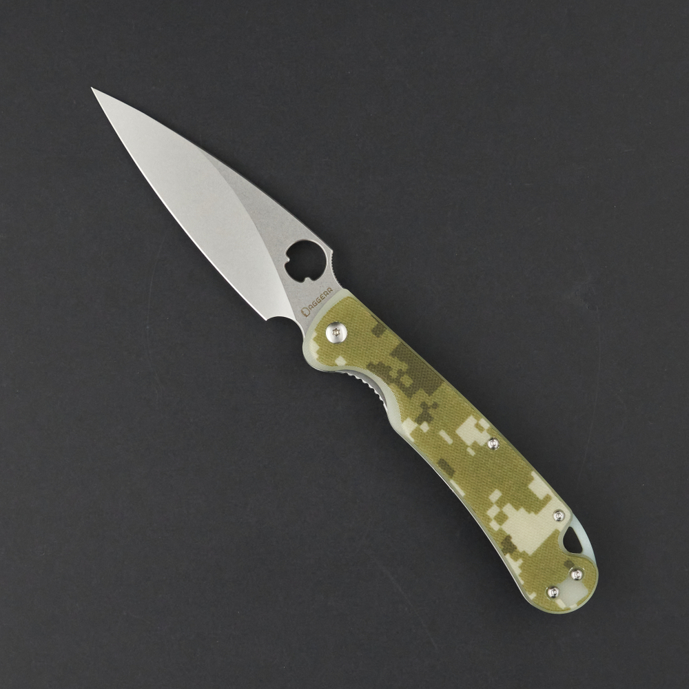 Нож складной Daggerr Sting Camo SW D2