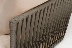 "Форли" кресло плетеное из роупа, каркас алюминий светло-серый (RAL7035) муар, роуп серо-коричневый 23мм, ткань Mossle бежевая