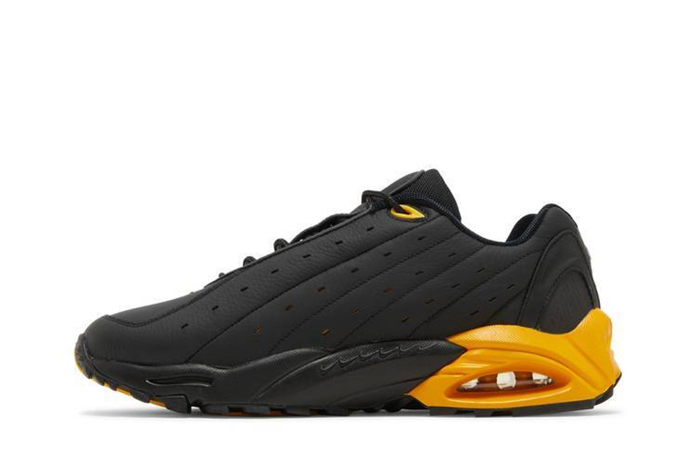 Кроссовки Nocta X Nike Hot Step Air Terra "Black University Gold"
