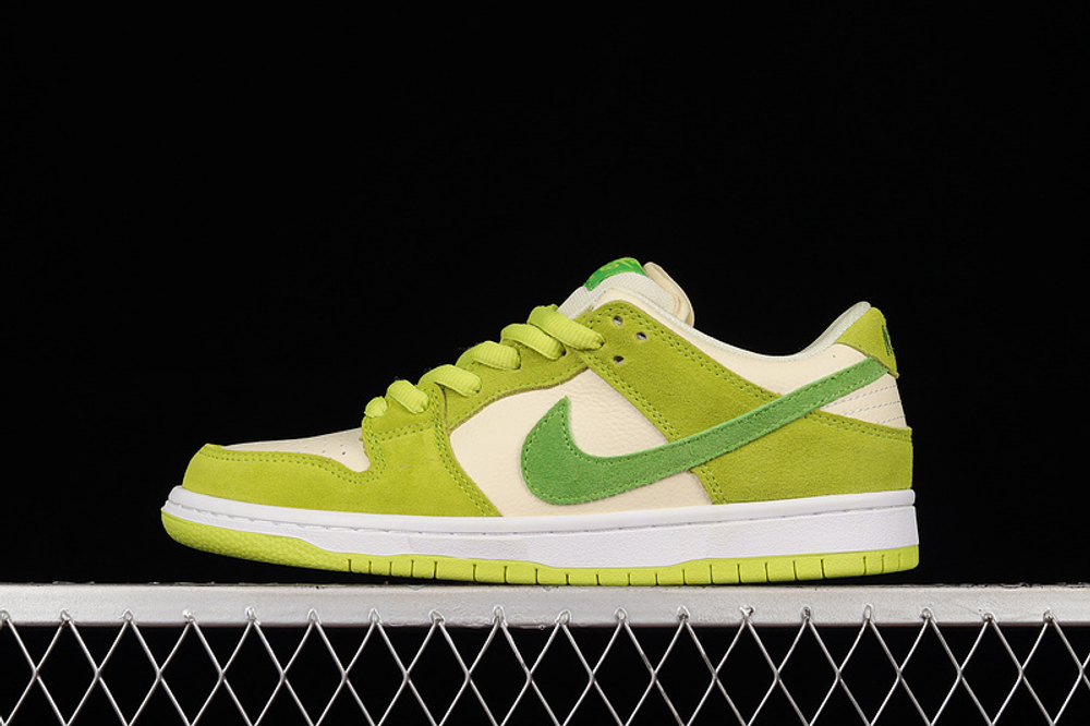Nike sb dunk low green best sale