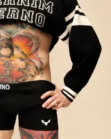 Черный свитер 