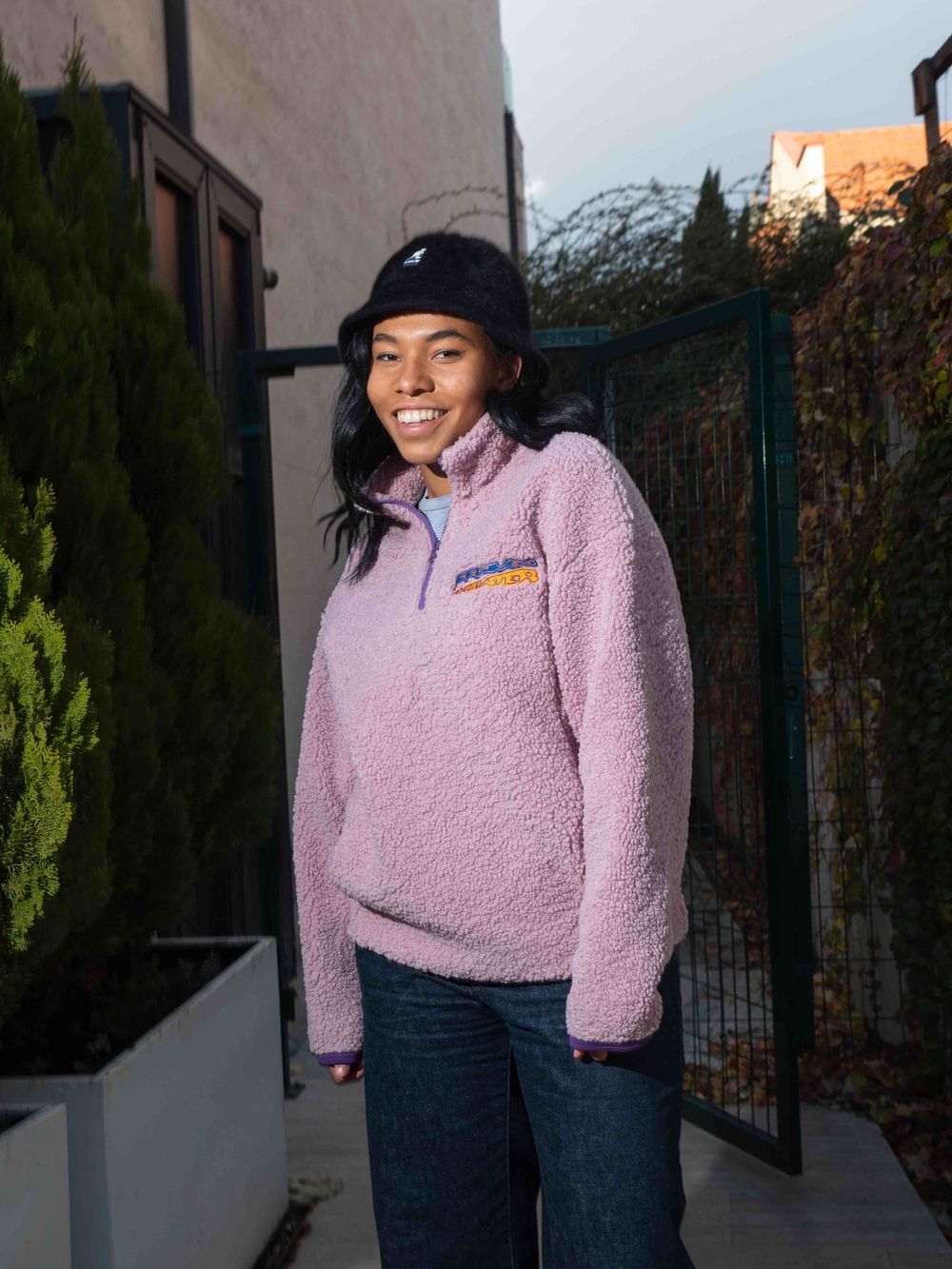 Толстовка Правда x Anteater Шерпа розовая