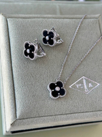 Серьги Van Cleef & Arpels