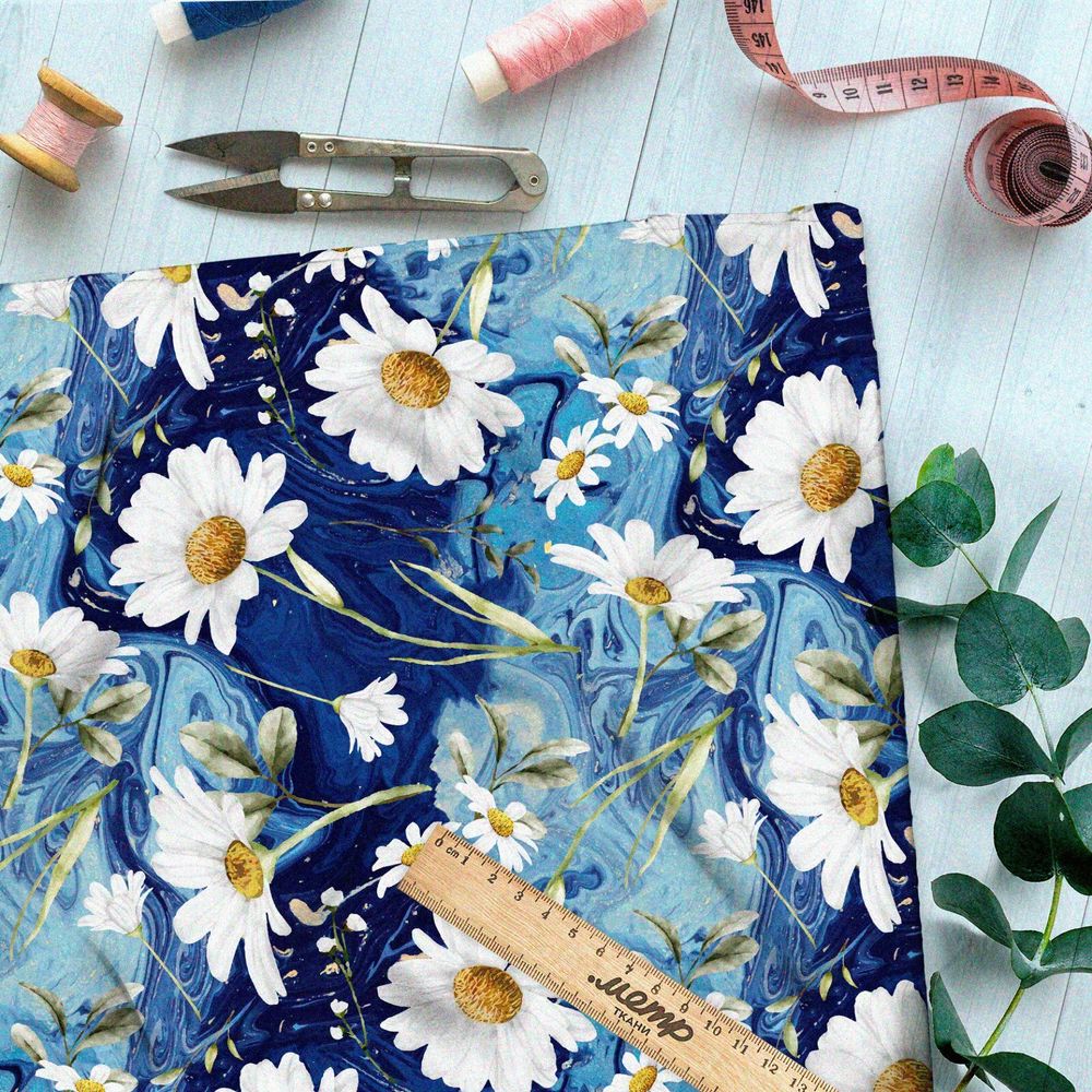Ткань атлас ромашки в жидком лазурите