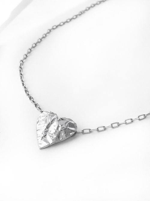 Колье "Мятое сердце" в серебре