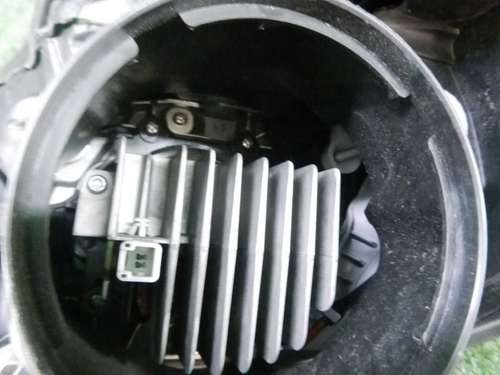 Битая Фара правая Subaru Outback 5 (2014-2018) LED