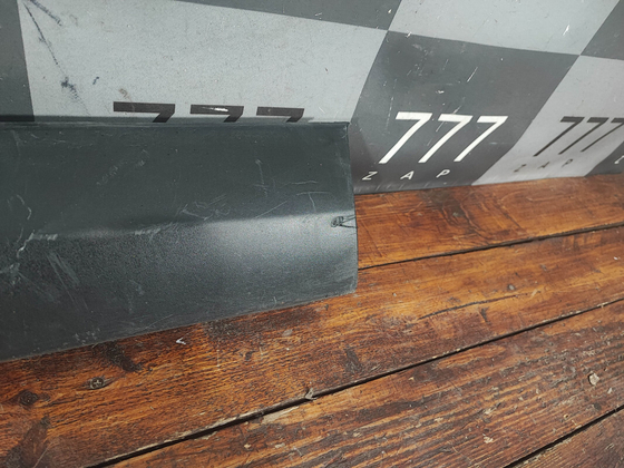 Накладка двери передней правой Toyota RAV4 IV (XA40) 15-19 Б/У Оригинал 7507342021