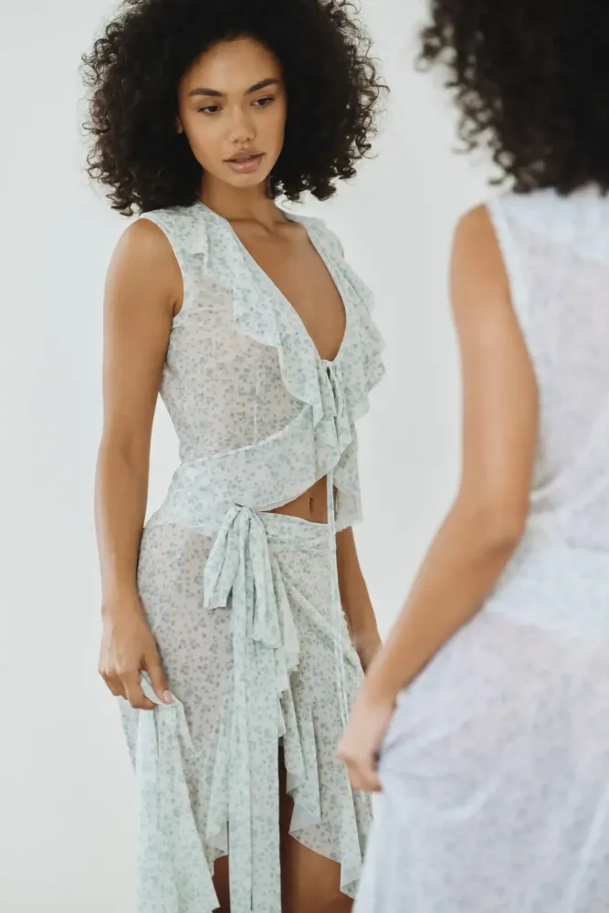 Roxy mesh, юбка парео из желтой сетки средние светло-розовые цветы