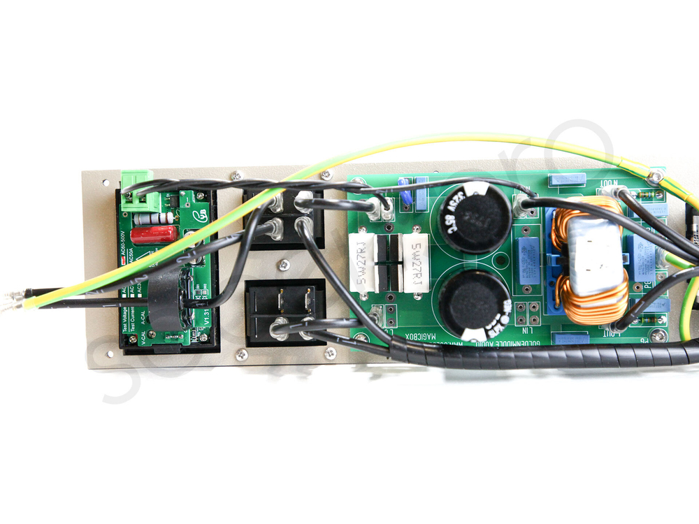 "MagicBox L4" сетевой фильтр питания для аудиотехники