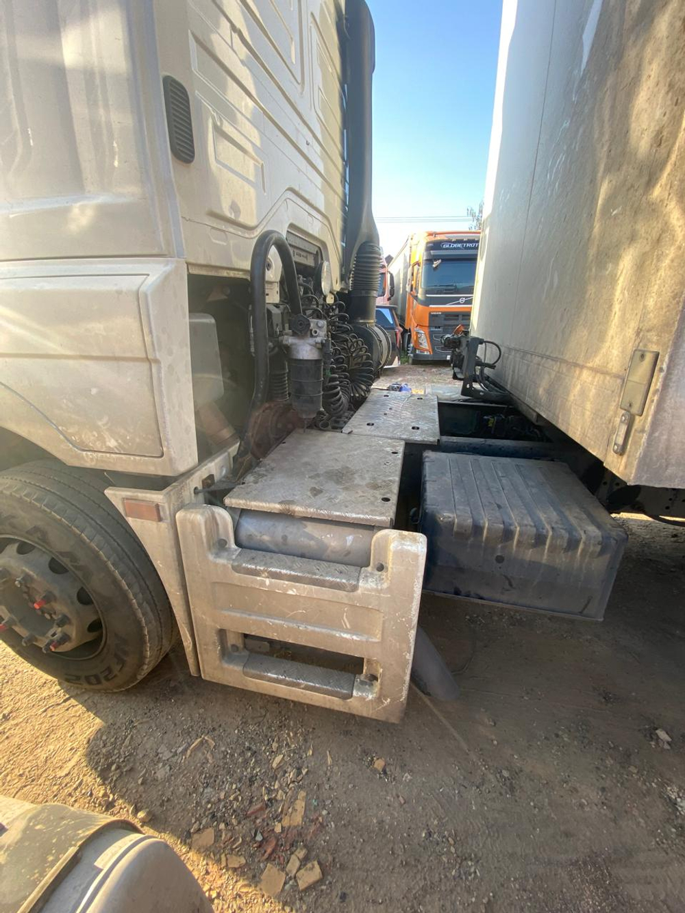КамАЗ 5490 4x2 Седельный тягач 5490-033-87(S5) (Дизельный, 12,0 л, 401 л.с., АТ)