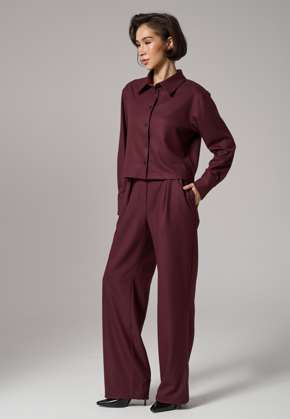 Рубашка-жакет укороченная бордовая