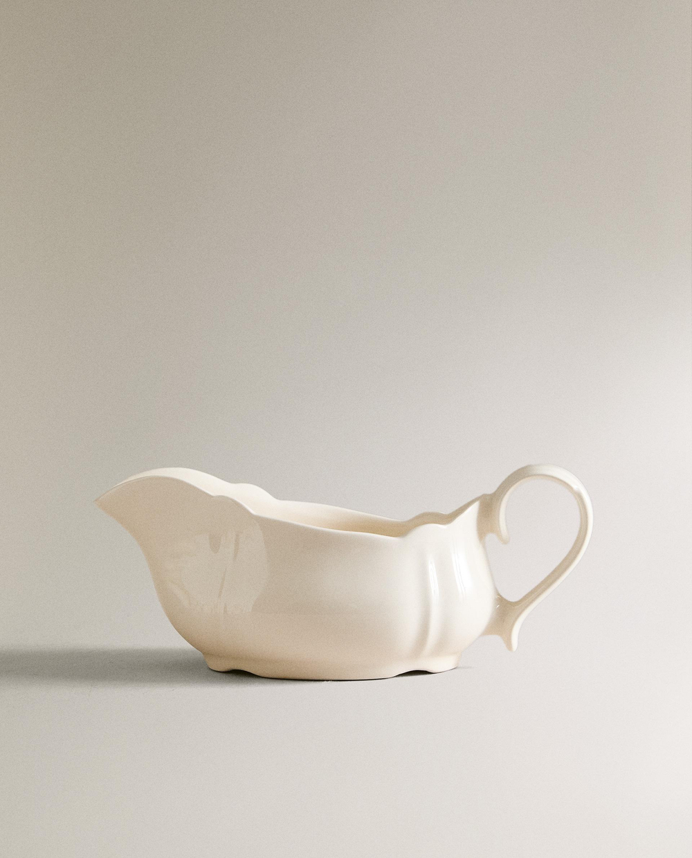 Zara Home блюдо сервировочное из фаянса, цвет бежевый, 22 см