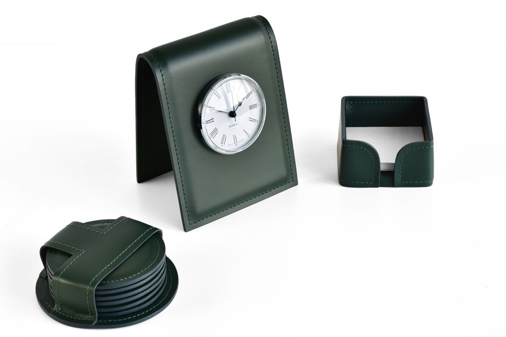 Настольный набор 8 предметов из кожи цвет зеленый