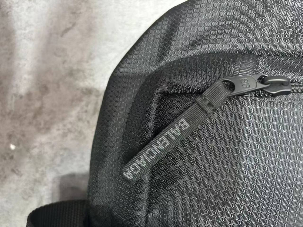 Сумка поясная Balenciaga