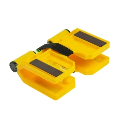 Уровень угловой магнитный ТУНДРА, складной, 3 глазка