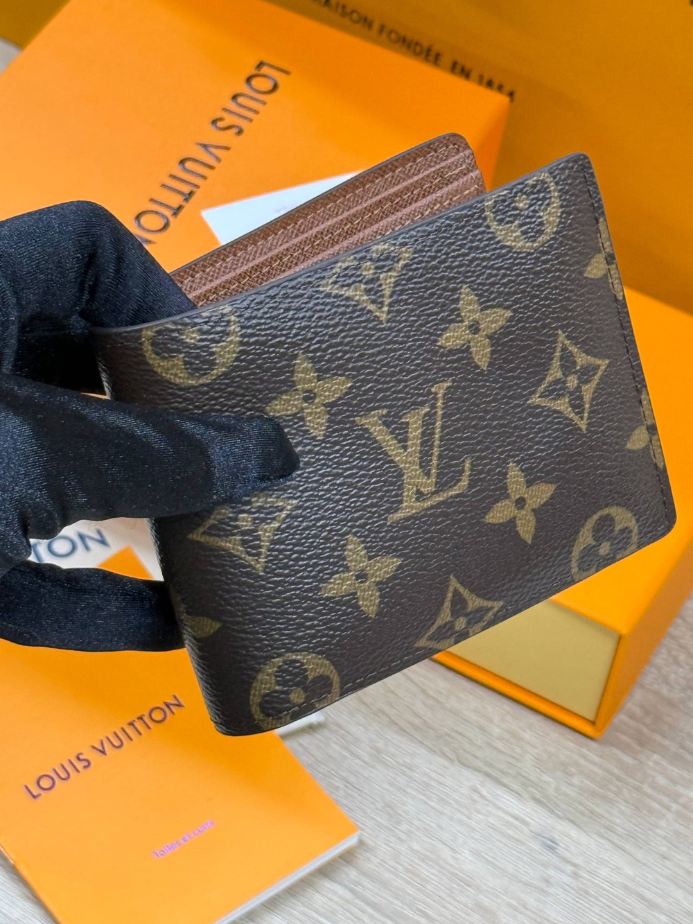 Кошелек Louis Vuitton