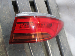 Фонарь задний правый Kia Quoris (KH) 14-18 Б/У Оригинал 924023T520