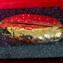 Подарок строителю "Мастерок"  большой на долерите с фианитами