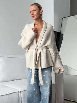 Кардиган из крупной вязки, с поясом