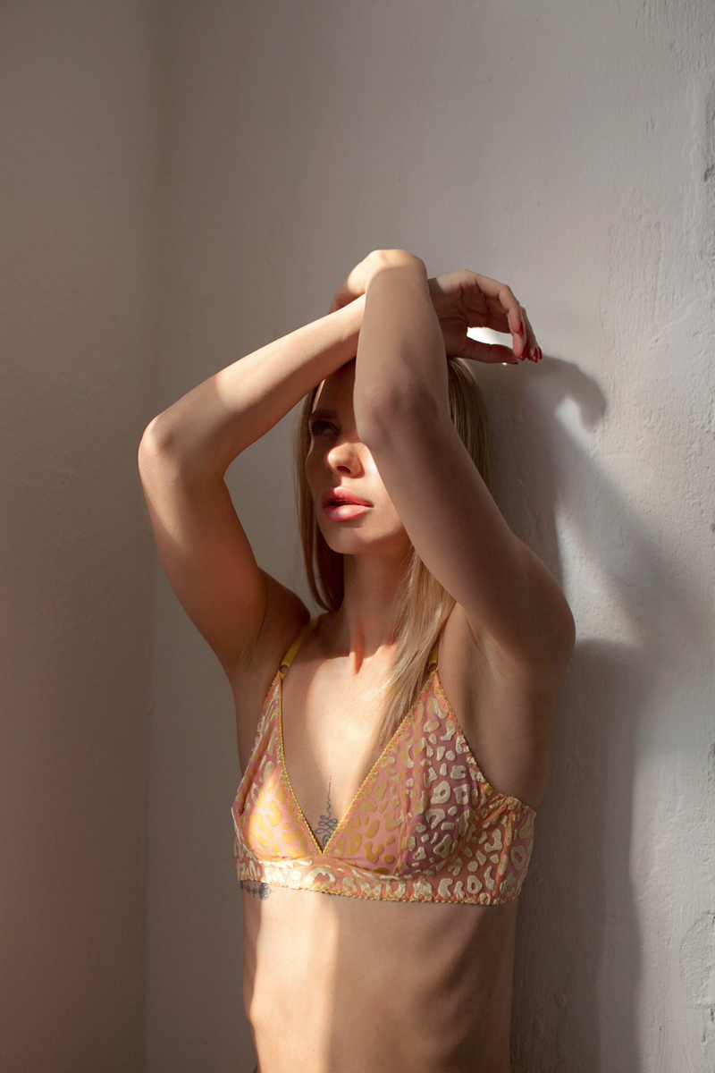 Бралет Basic Leo персиково - желтый