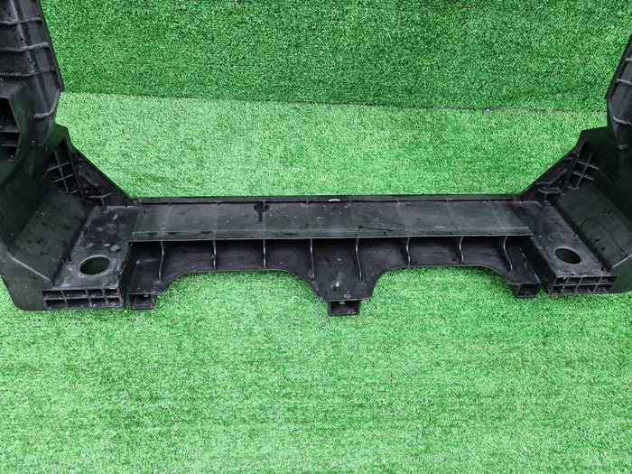 Телевизор Hongqi HS5 (2019-н.в.)