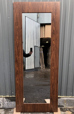 Входная металлическая дверь  с зеркалом RеX (РЕКС) 23 Пчела Бетон темный / зеркало Пастораль Береза мореная