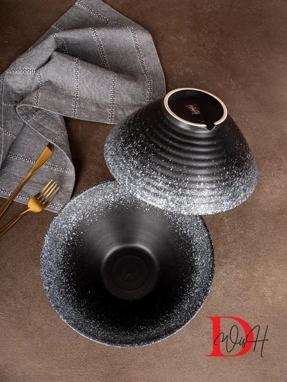 Набор посуды 2 тарелки глубокие фарфор салатник 23.5 см