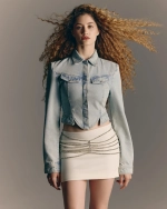 Юбка мини на низкой посадке