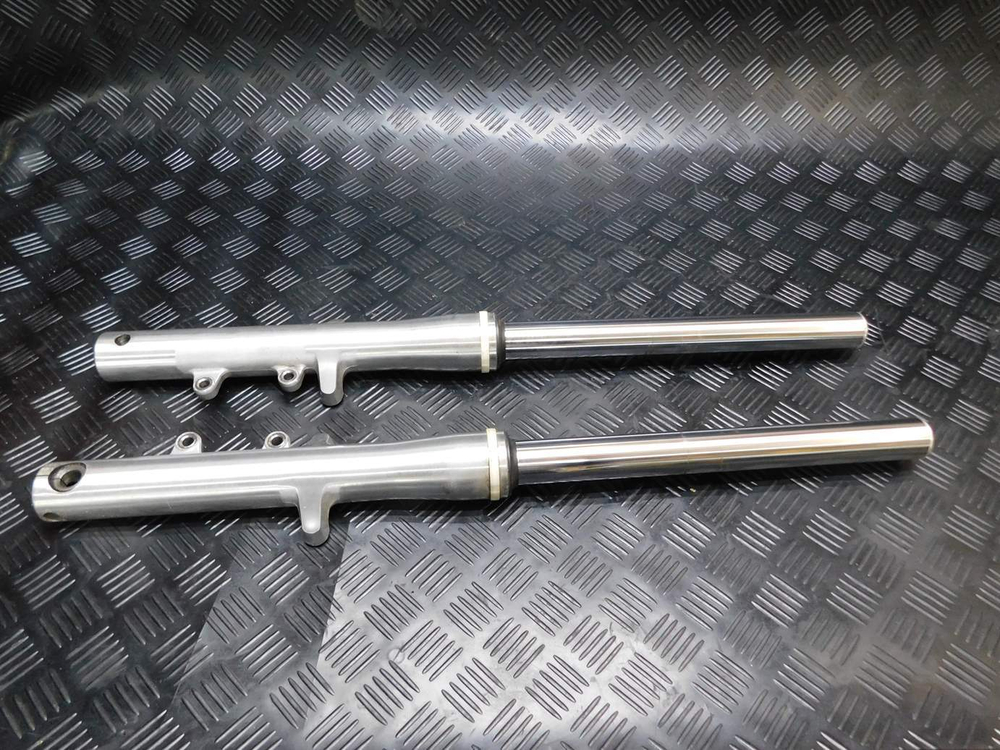 Перья вилки Yamaha Drag Star XVS1100 Classic VP13J 050830