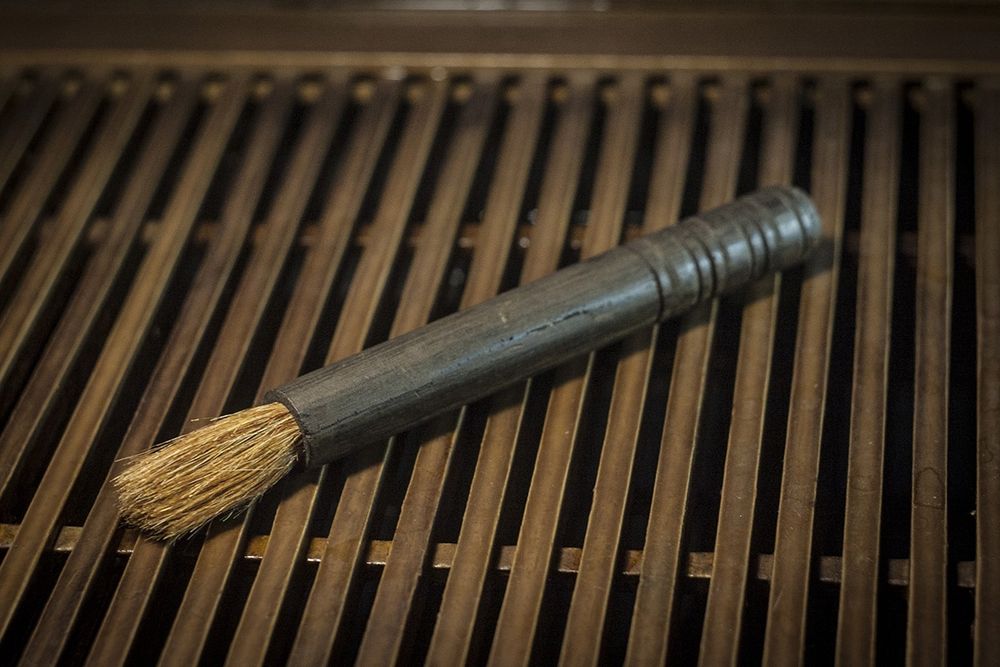 Чайная кисточка (Ян Ху Би)