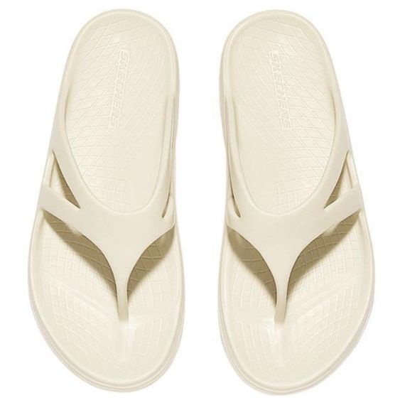 Skechers Relaxed Fit 'Beige'