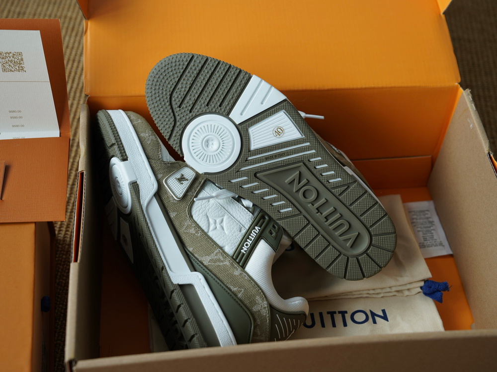 Кроссовки LV Trainer