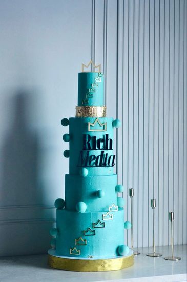 Шоу-торт цвета тиффани на корпоратив RICH MEDIA