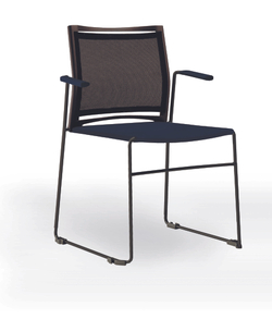 Web стул на полозьях с подлокотниками и спинкой-сеткой