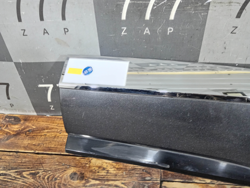 Накладка двери задней левой Genesis GV80 20-нв Б/У Оригинал 87731T6000