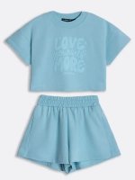 Летний костюм для девочки с шортами