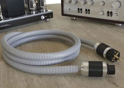 Силовой кабель Ricable Invictus Power Reference 2,5 m