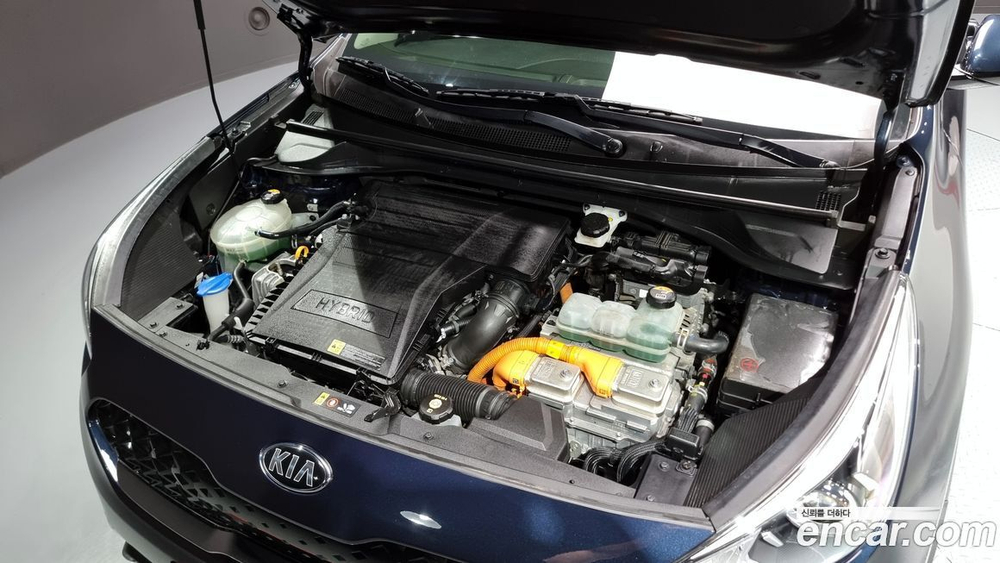 Kia The New Niro 1.6 HEV (04.2020)