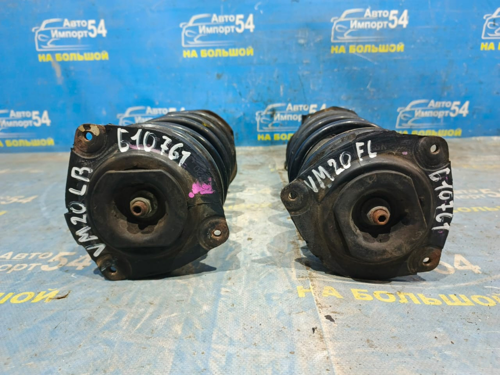 Стойка передняя левая NISSAN NV200 2009-2021