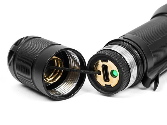 Фонарь подствольный Ручной фонарь Skywoods WILD 1800 люмен, USB-Type C, холодный свет, IP67