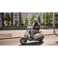 Электроскутер Vespa Elettrica
