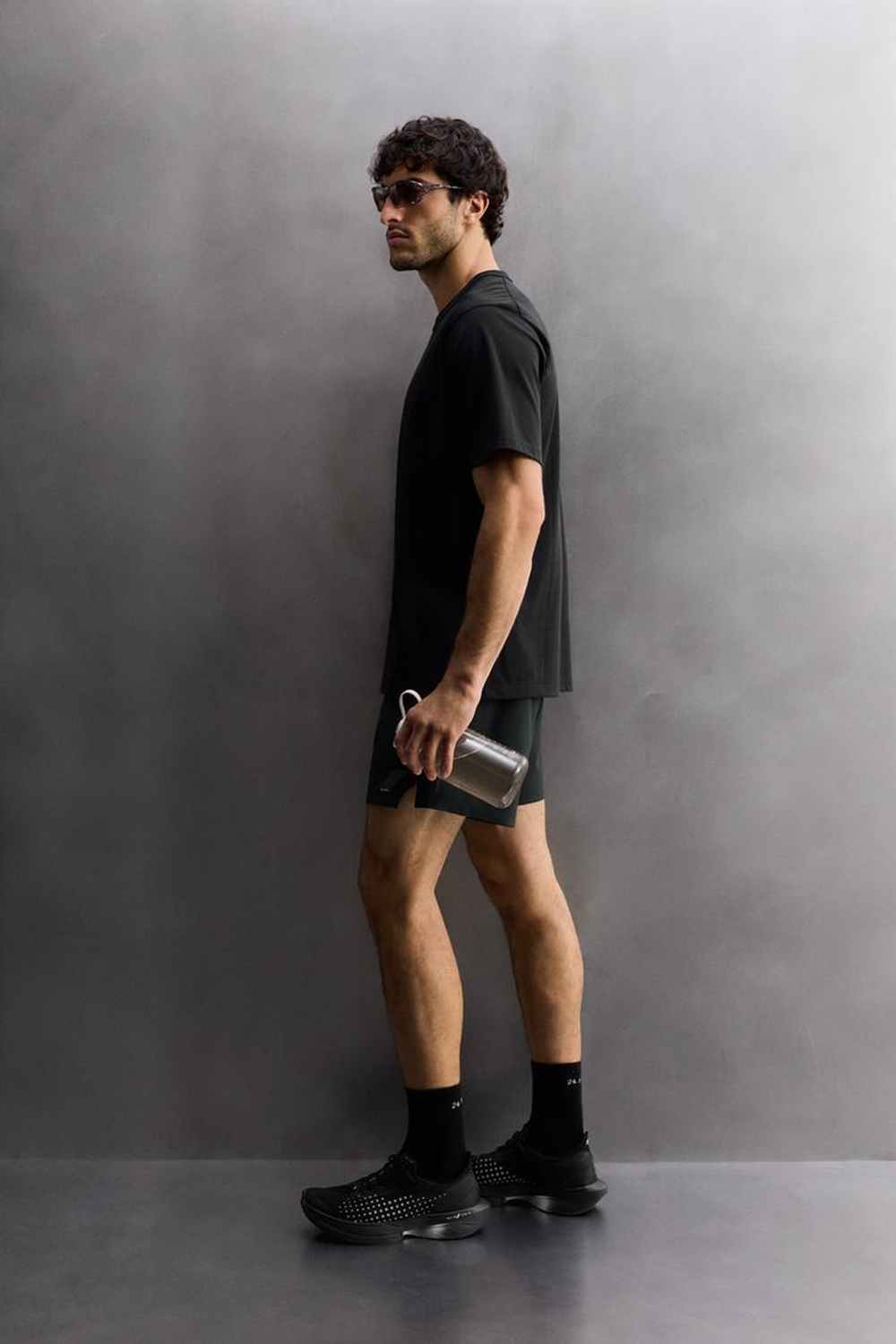 ZARA СПОРТИВНАЯ ФУТБОЛКА СВОБОДНОГО КРОЯ, ЧЕРНЫЙ