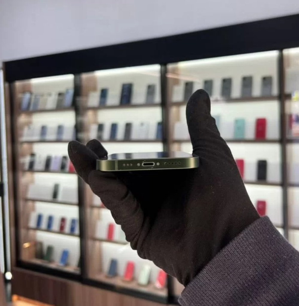 iPhone 13, 256 ГБ б/у