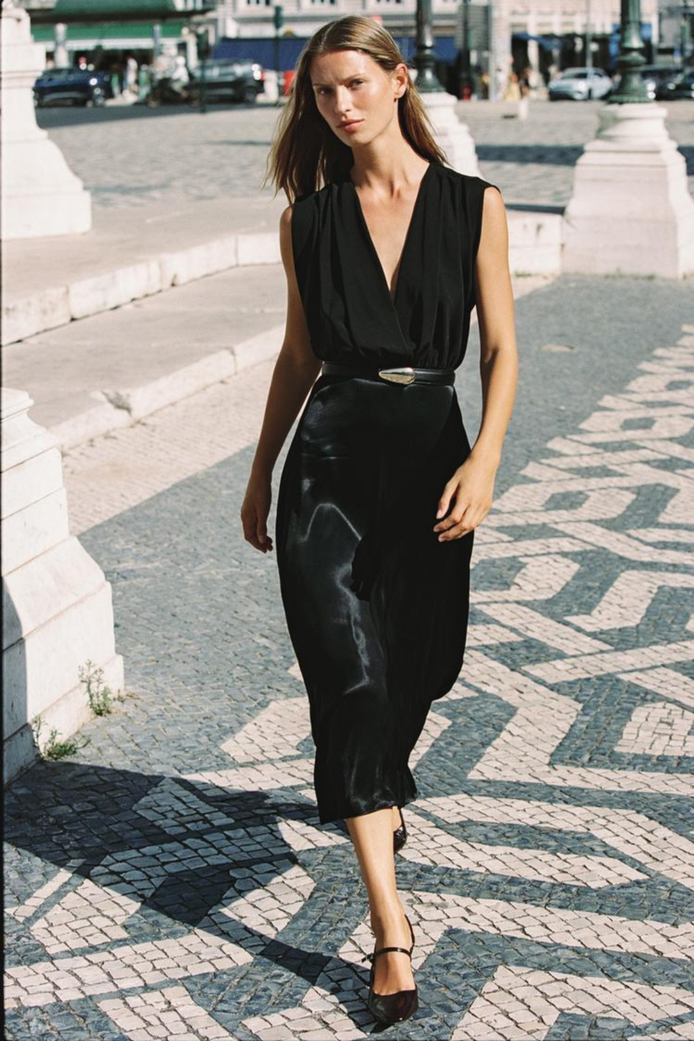 ZARA КОМБИНИРОВАННОЕ ПЛАТЬЕ МИДИ С ПОЯСОМ, ЧЕРНЫЙ