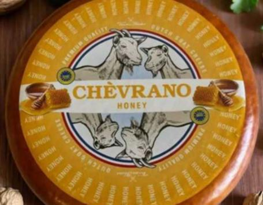 Козий твердый выдержанный сыр, Chevrano XO с медом, 250 гр