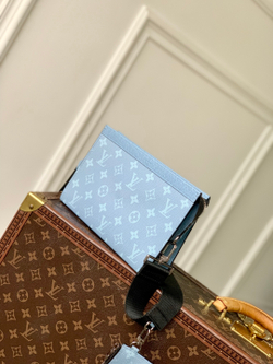 Louis Vuitton Gaston Wearable Wallet